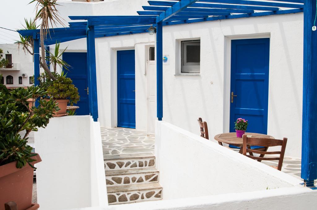 Manousos' Rooms Galissas Buitenkant foto