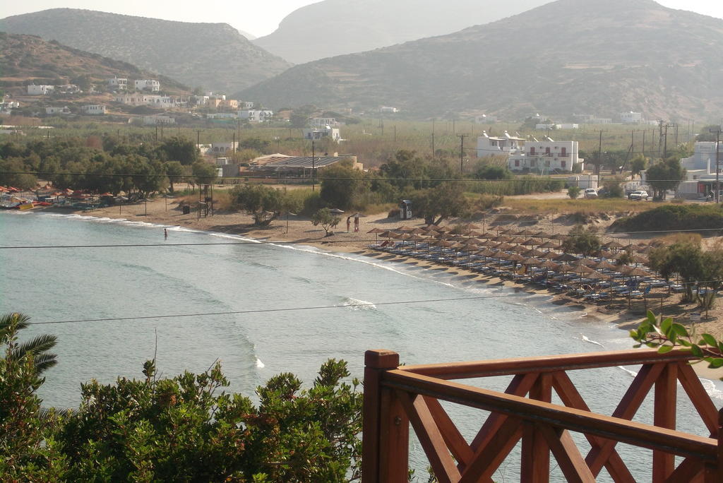 Manousos' Rooms Galissas Buitenkant foto
